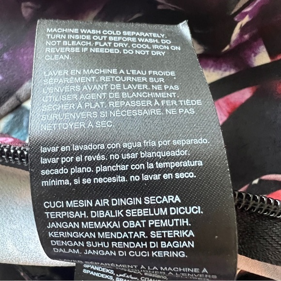 BEBE Floral Halter Wide Leg Jumpsuit Black Multicolor Floral Print Size 6 NWOT - Picture 15 of 15